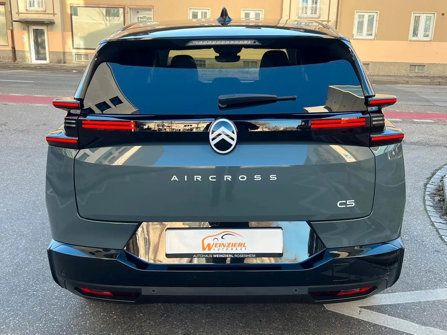 Citroen C5 Aircross 145 Hybrid MAX Grün - 2