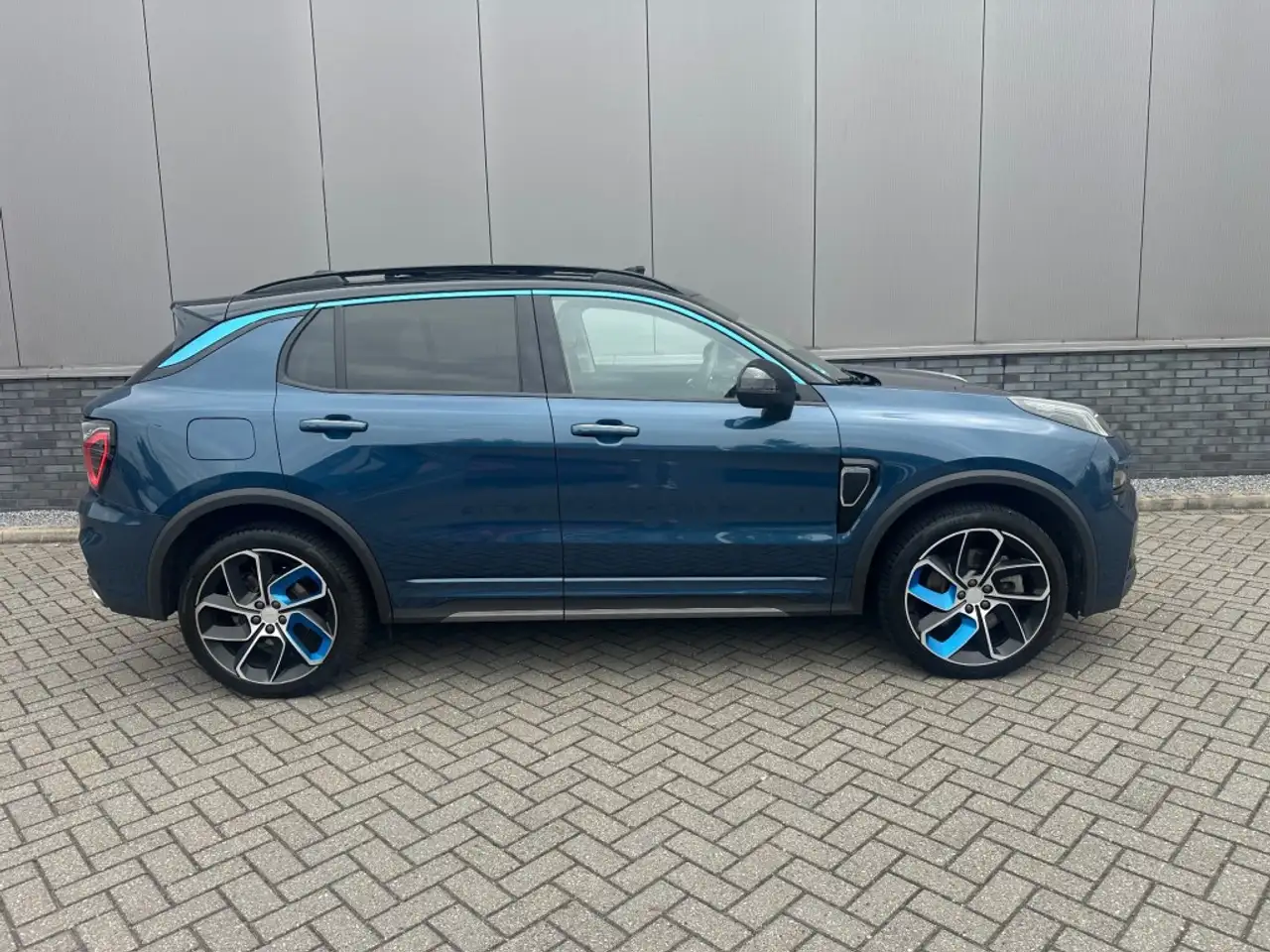 Lynk & Co 01 2022
