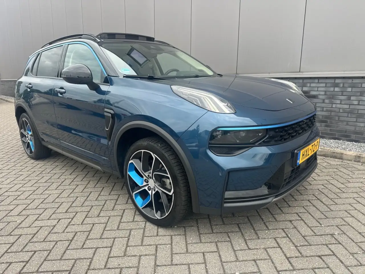 Lynk & Co 01 2022