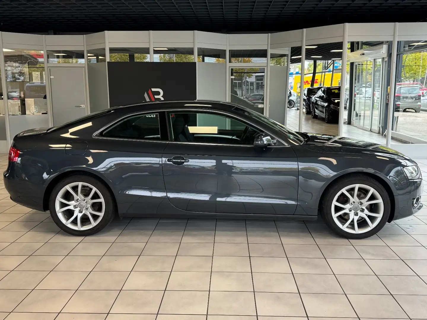 Audi A5 2.0 TFSI Coupe · Xenon · SZH · TÜV 08/2027 Gris - 2