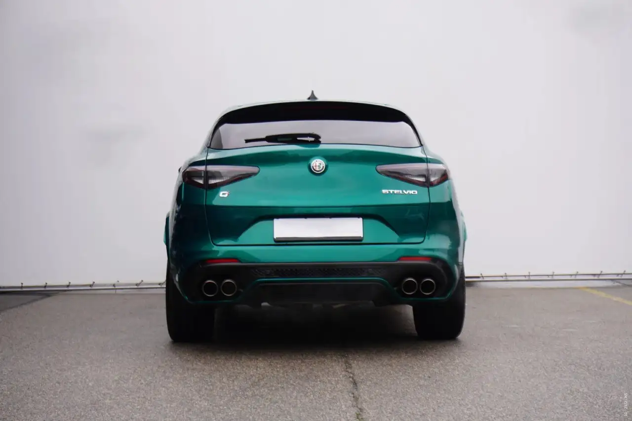 Alfa Romeo Stelvio 2024