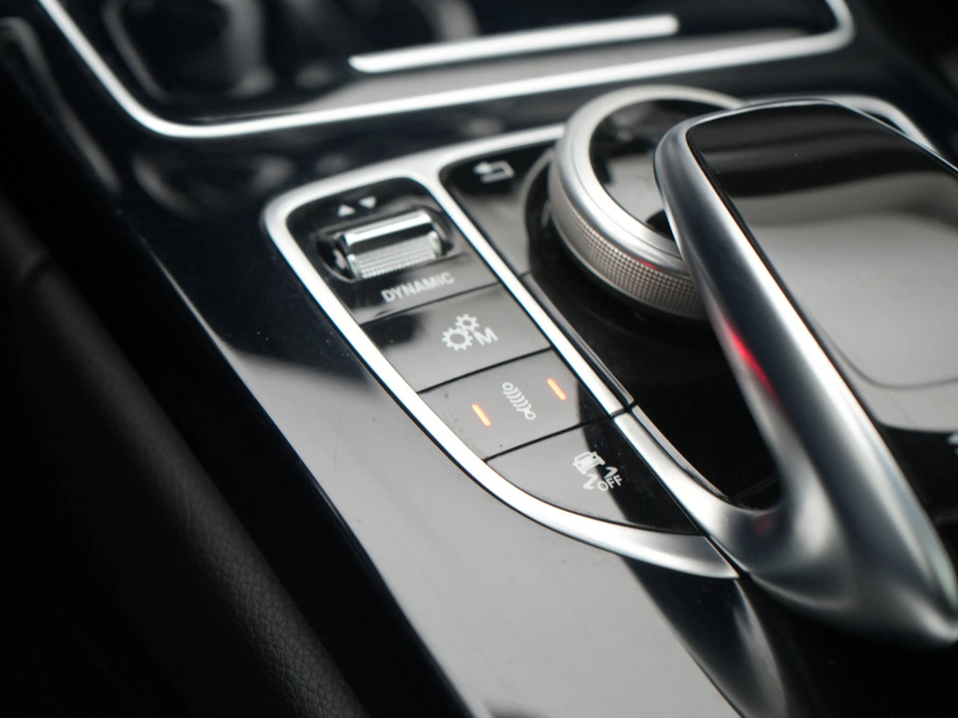 Mercedes-Benz C 43 AMG T NAVI SPORTABGAS KAM LED SHZ PTS — photo 12