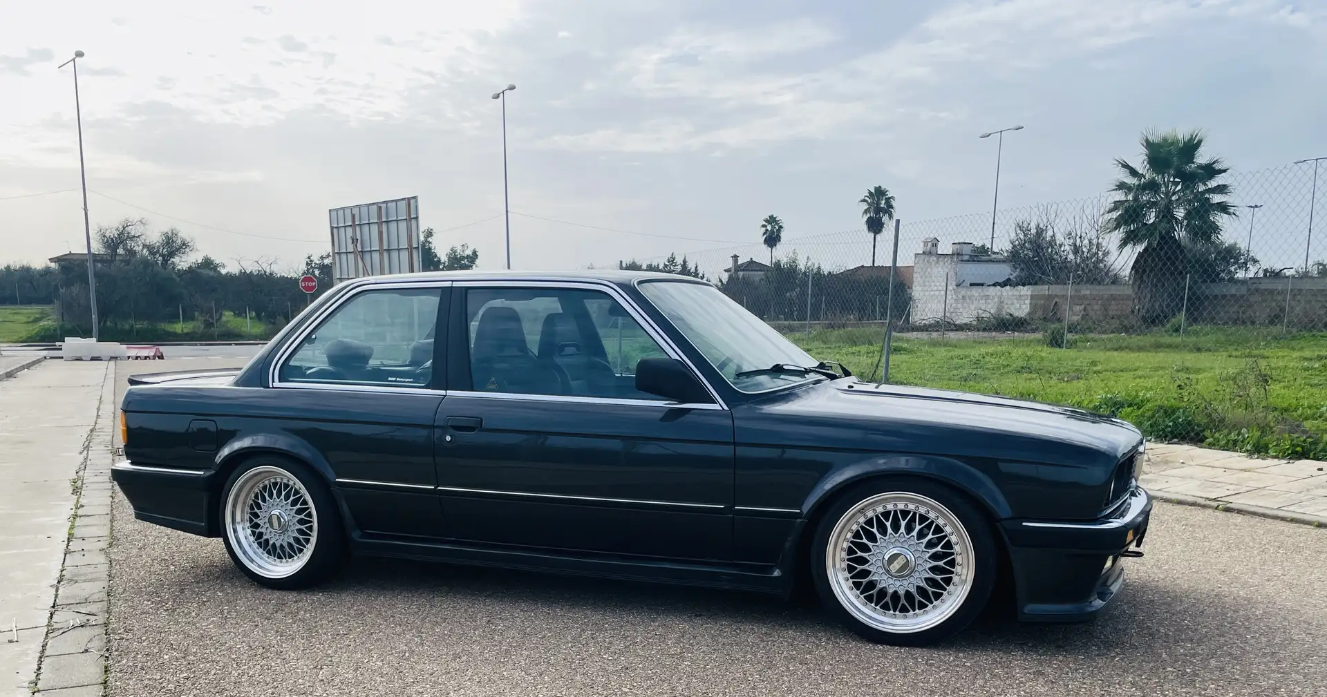 BMW 325 325i - 2