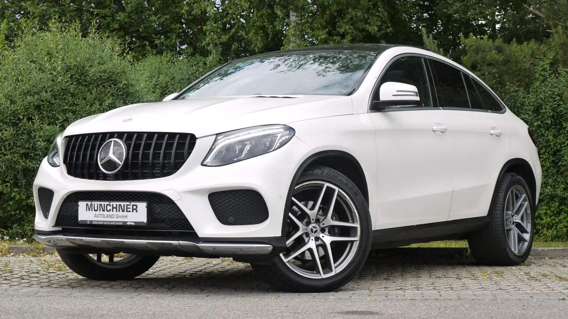 Mercedes-Benz GLE 350 d 4Matic Coupe ///AMG Weiß - 2