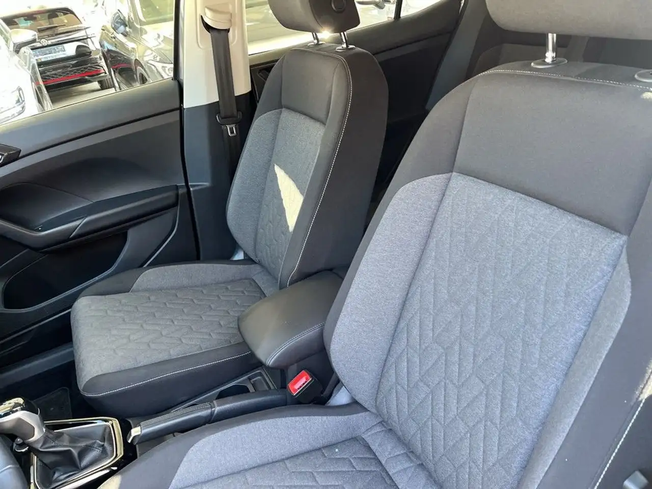 Volkswagen T-Cross 1.0 TSI Life LED ACC App-Connect 12