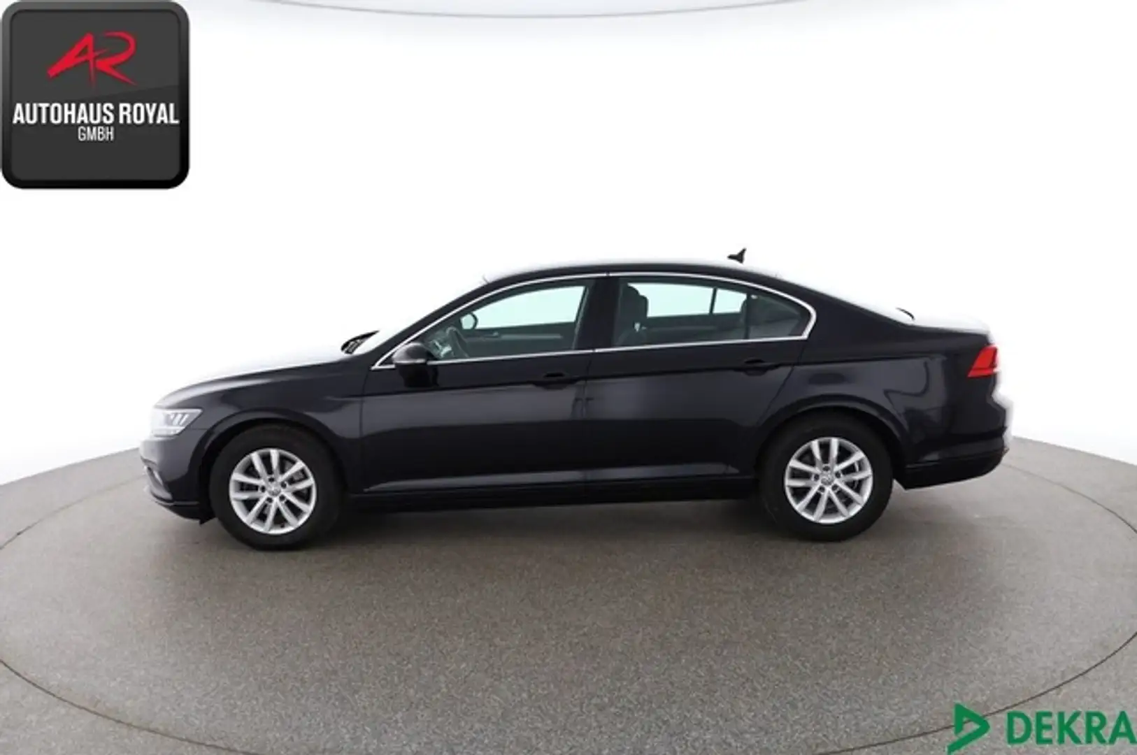 Volkswagen Passat 1.5 TSI MASSAGE,360GRAD,ACC,SPURHALTE,1HD Fekete - 2