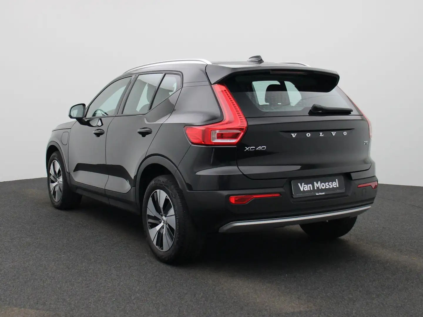 Volvo XC40 1.5 T5 Inscription Expression AUTOMAAT | LEDERENBE Zwart - 2