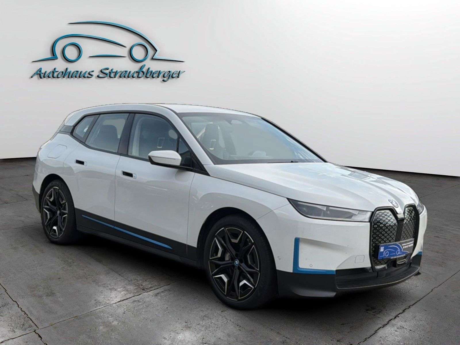 BMW iX