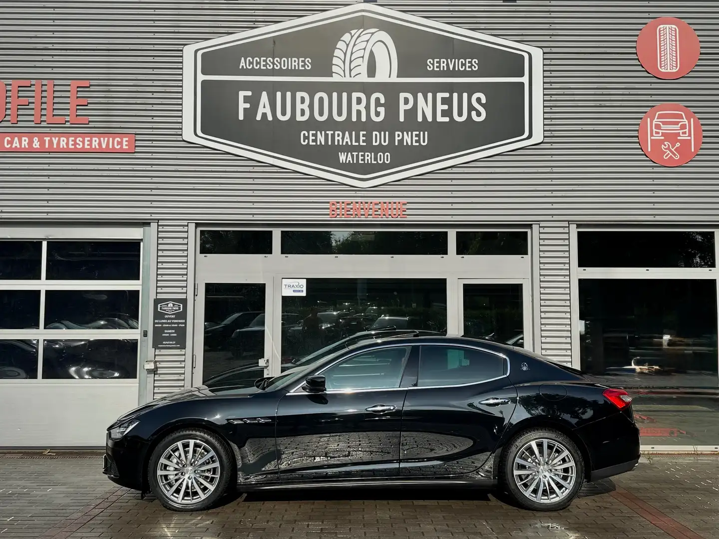 Maserati Ghibli *1-PROPRIETAIRE/1-OWNER*TVA-21%-VAT*SUNROOF*CAMERA Noir - 2