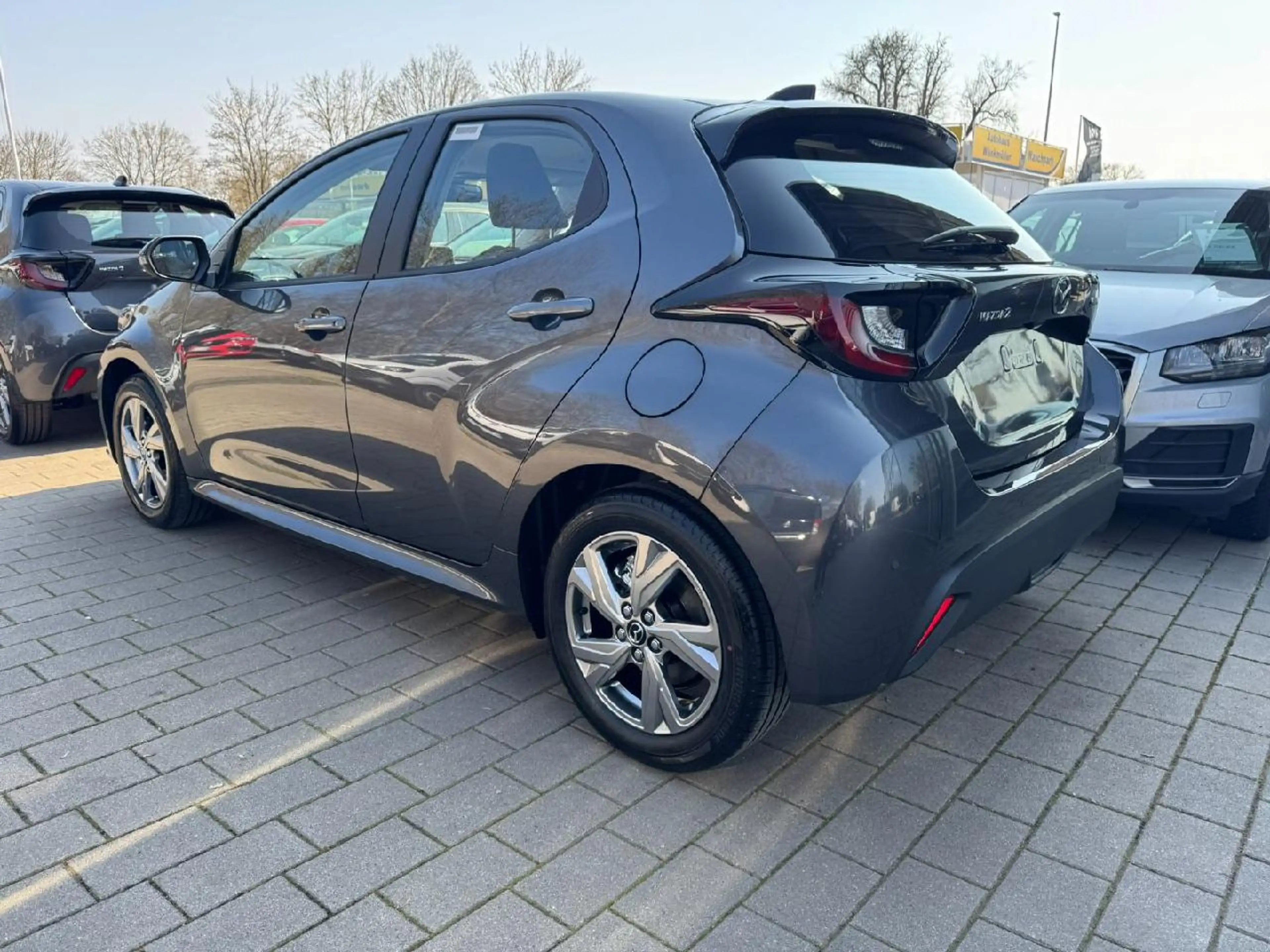 Mazda 2 1.5L Hybrid VVT-i 116 CVT Exclusive — photo 4
