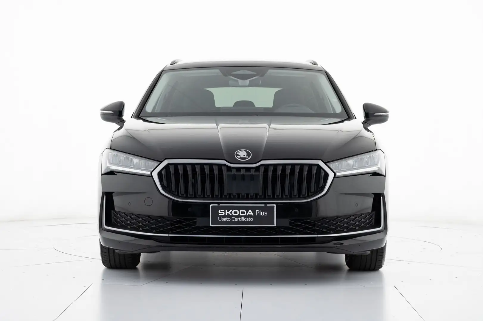 Skoda Superb Superb 2.0 TDI DSG Wagon Selection Nero - 2