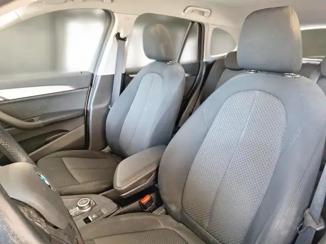 BMW X1 view 9