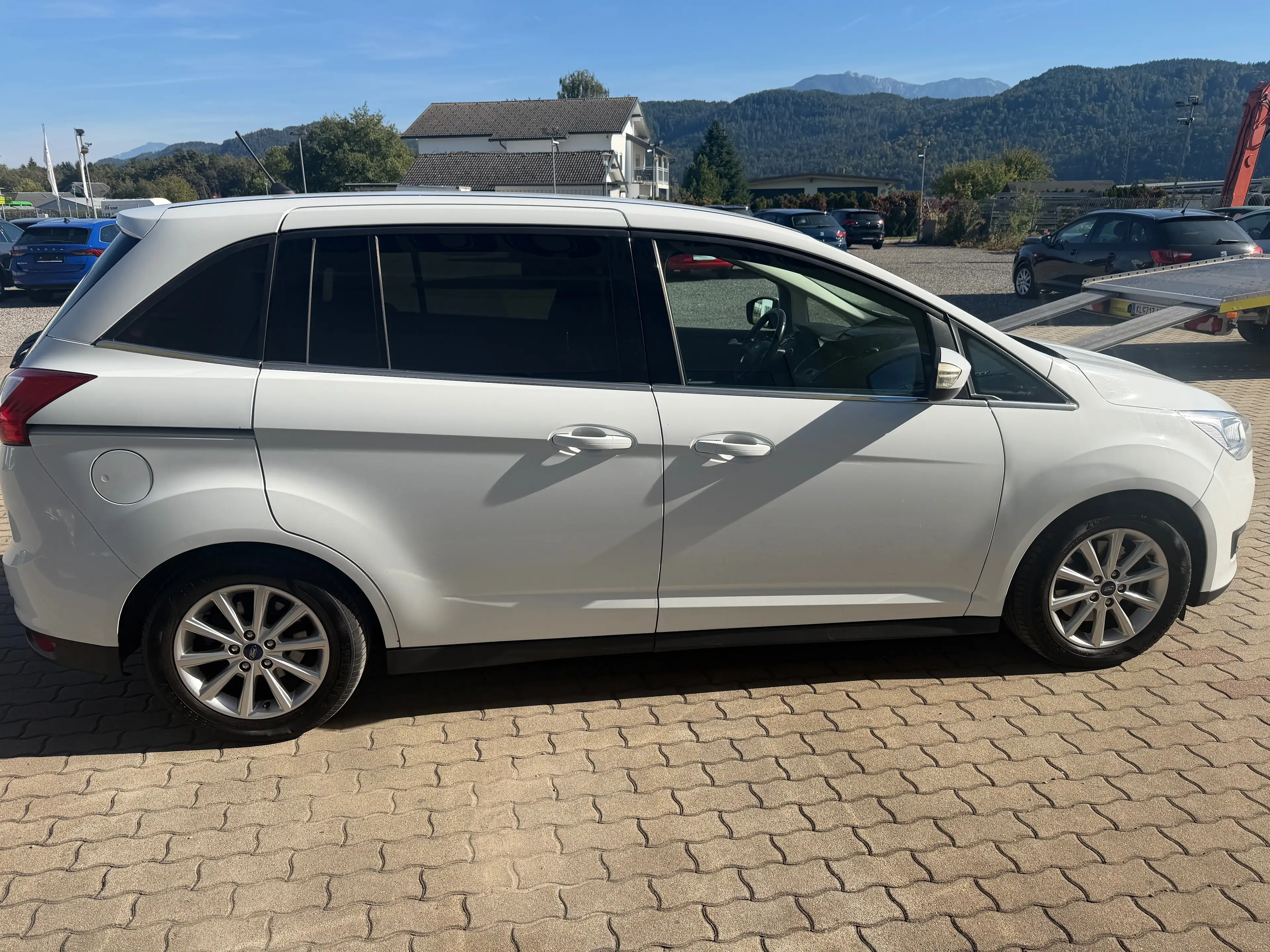 Ford Grand C-Max 1.5 Benzin Titanium — photo 10