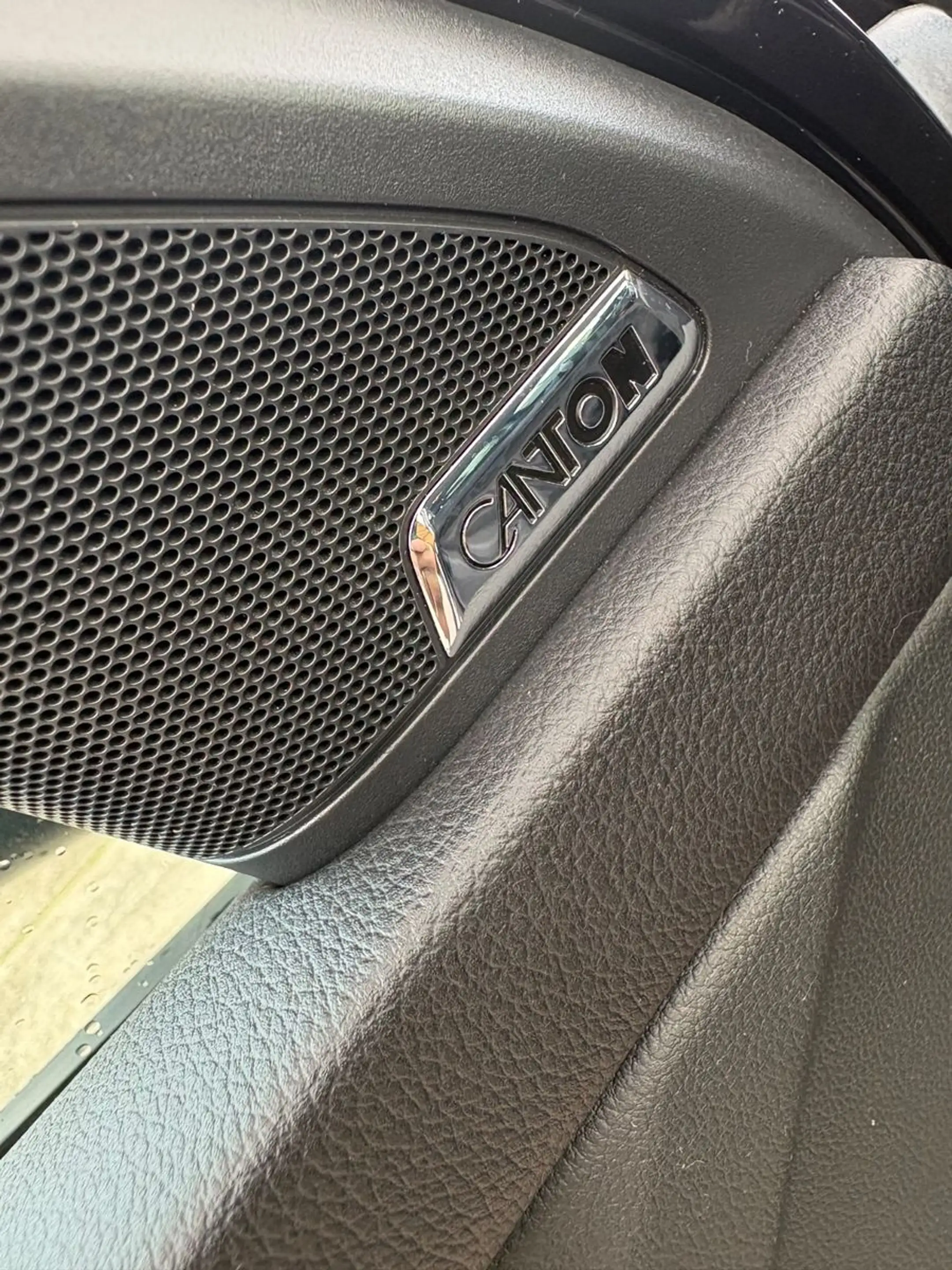 Skoda Octavia Combi 2.0TDI Automatik LED Canton — photo 14