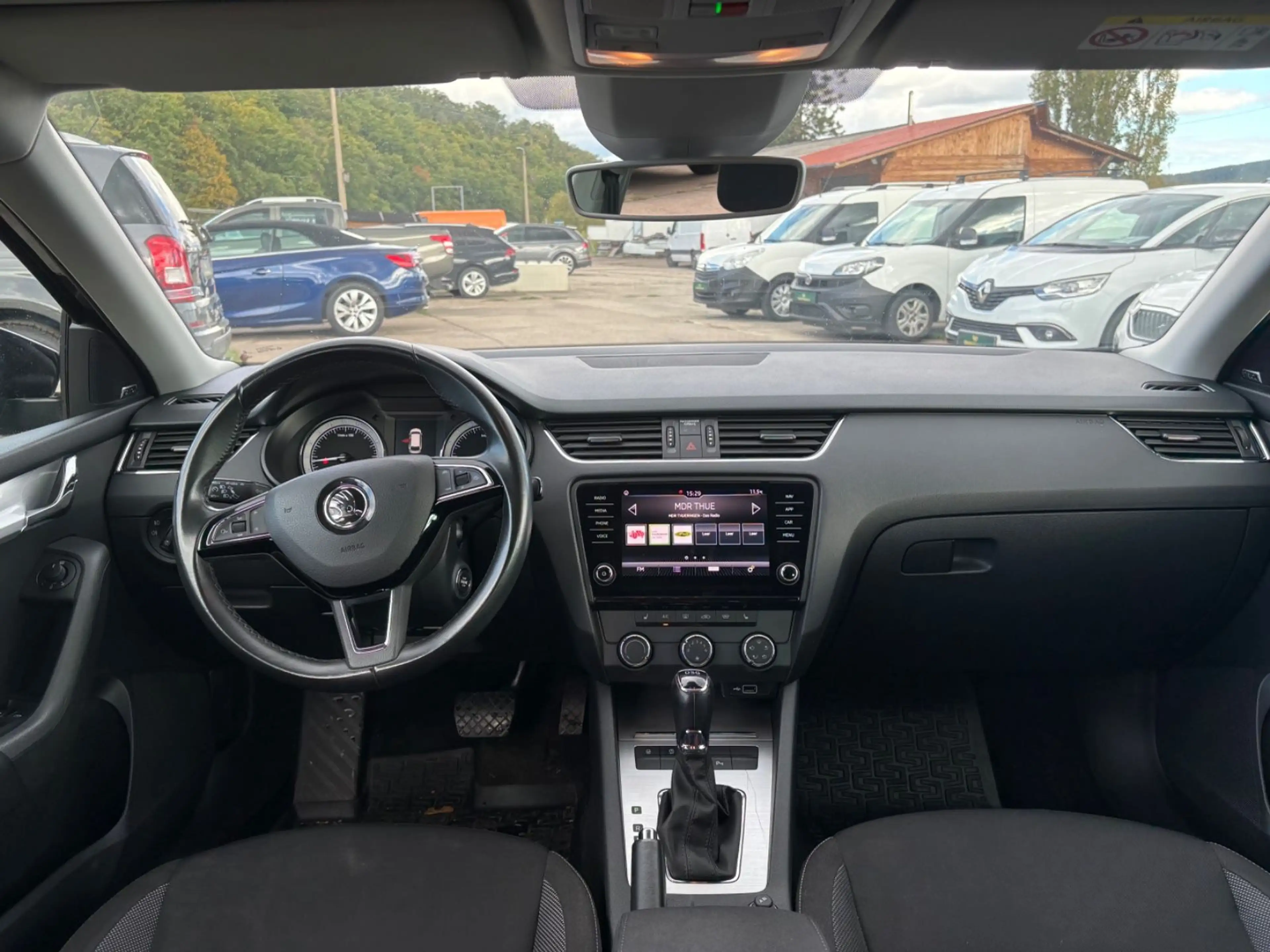 Skoda Octavia Combi 2.0TDI Automatik LED Canton — photo 10