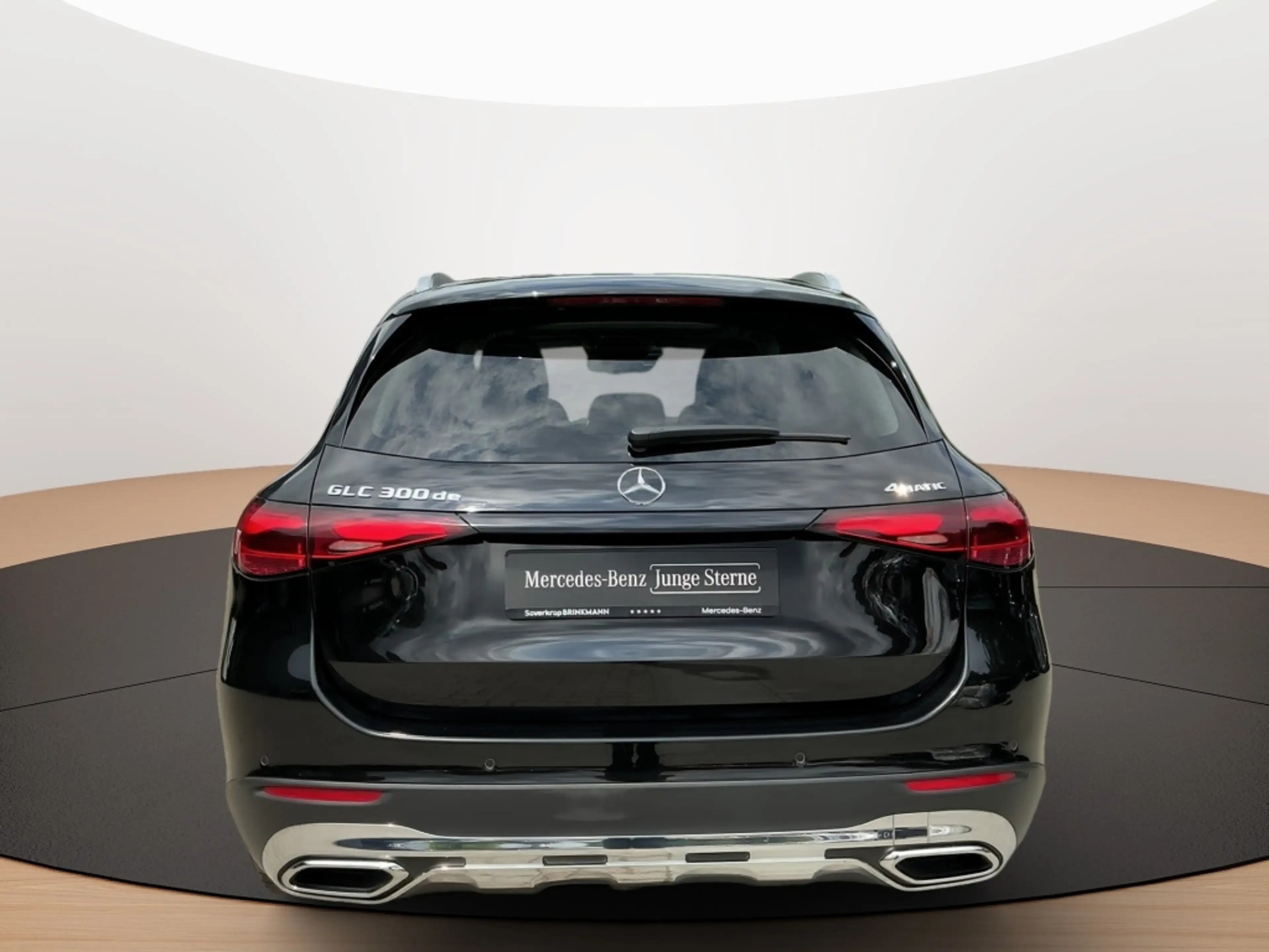Mercedes-Benz GLC 300 de 4M AVANTGARDE AHK DISTR KAMERA PANO — photo 8