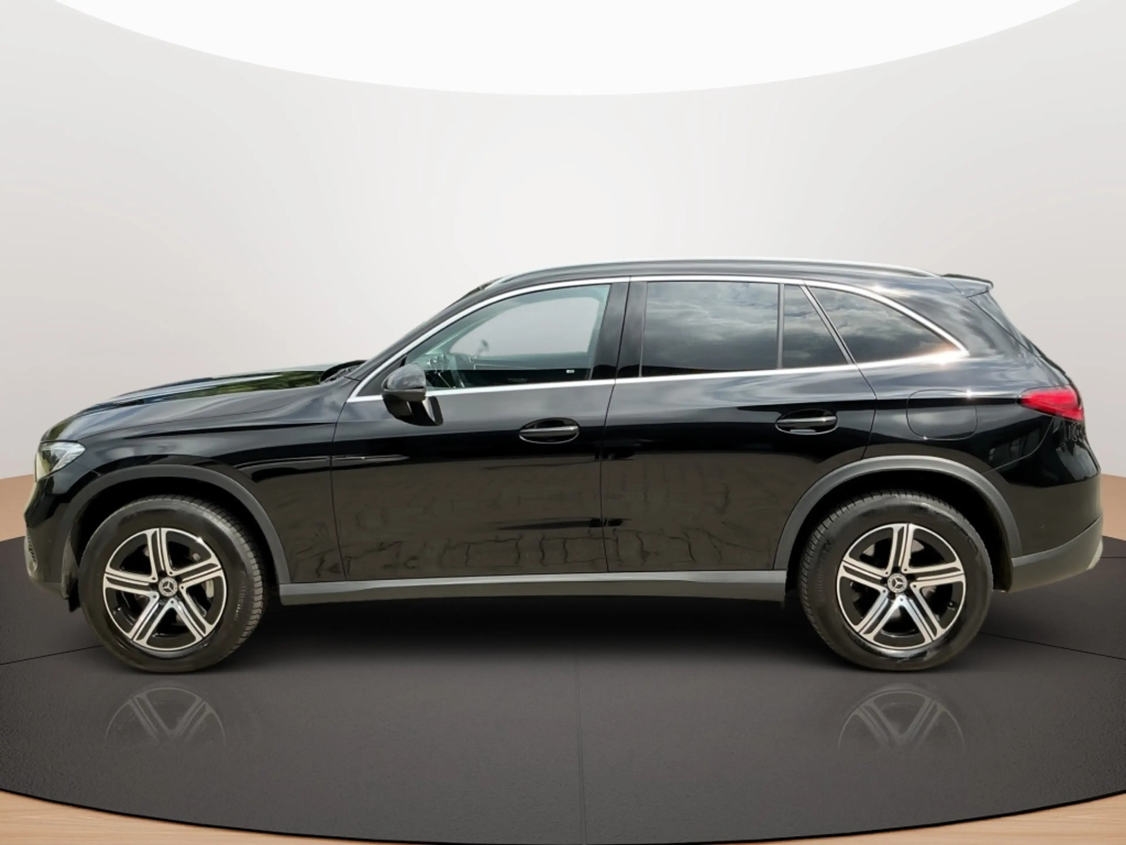 Mercedes-Benz GLC 300 de 4M AVANTGARDE AHK DISTR KAMERA PANO — photo 10