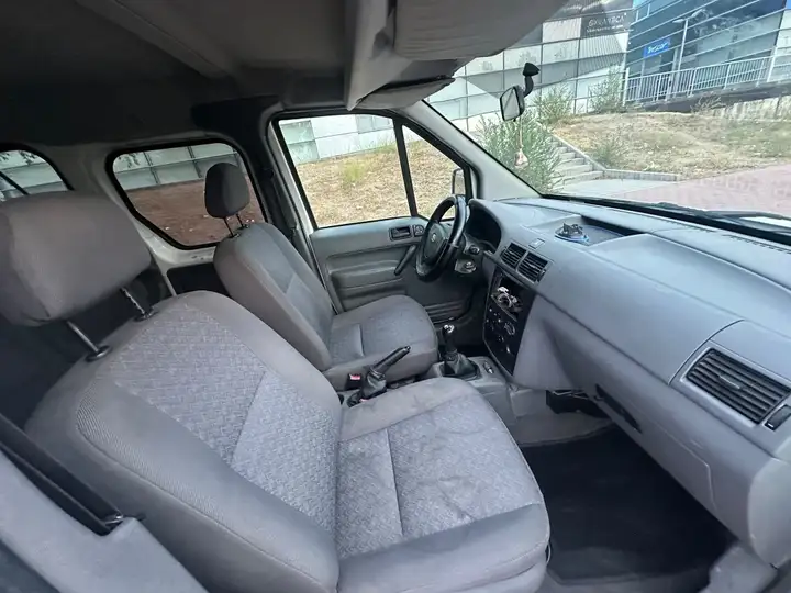 Ford Transit Connect 2005, foto 9