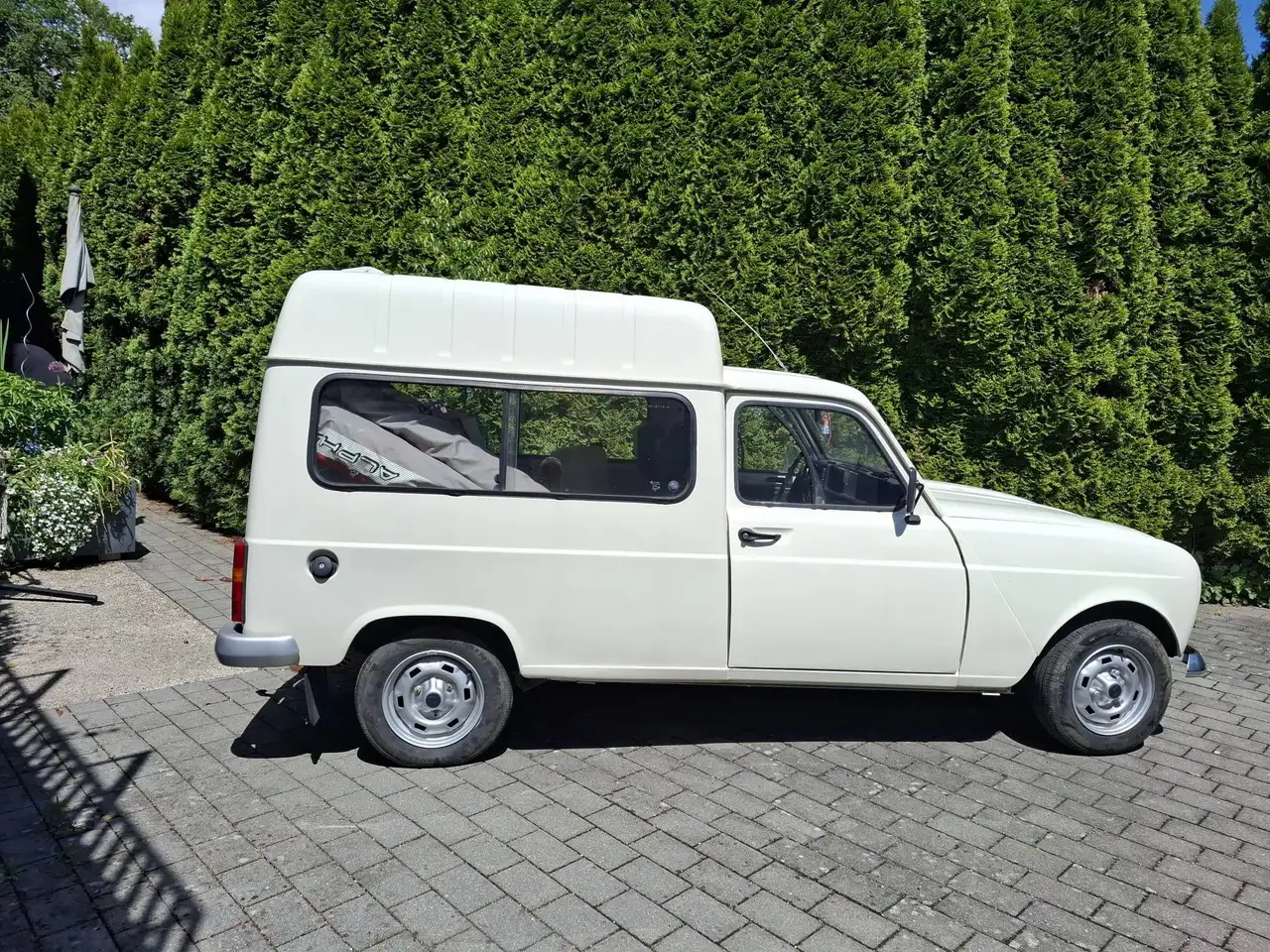 Renault R 4 F6 - H-Kennzeichen - Oldtimer, foto 3