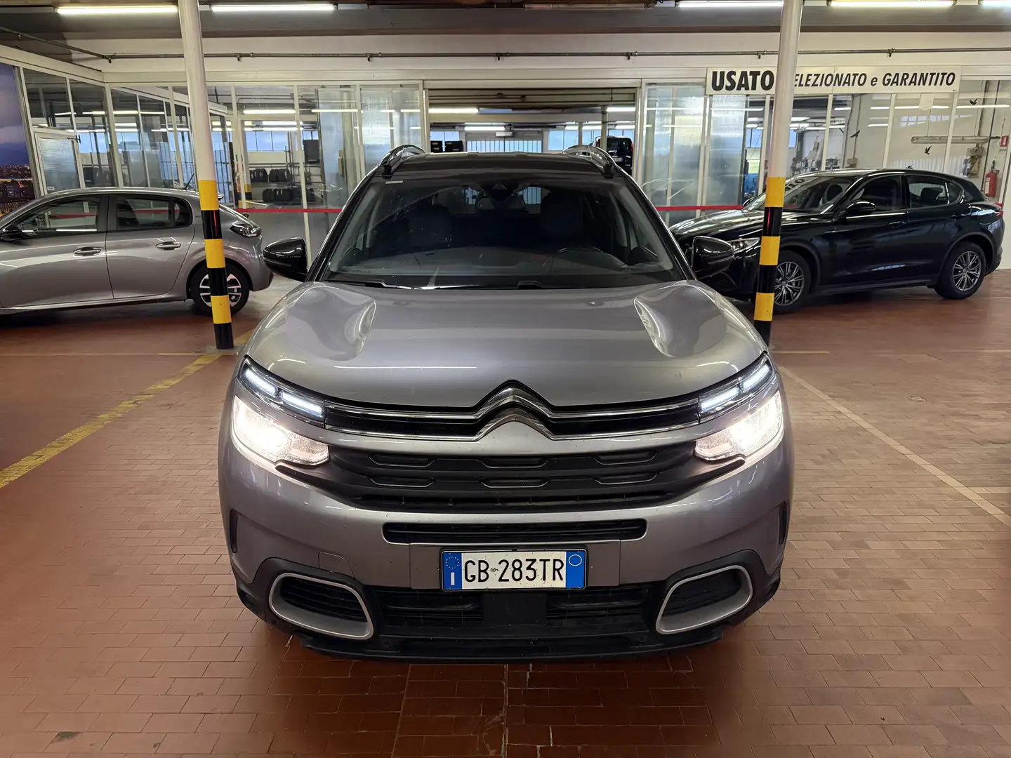 Citroen C5 Aircross 1.2 Shine AUTOMATICA Grigio - 1