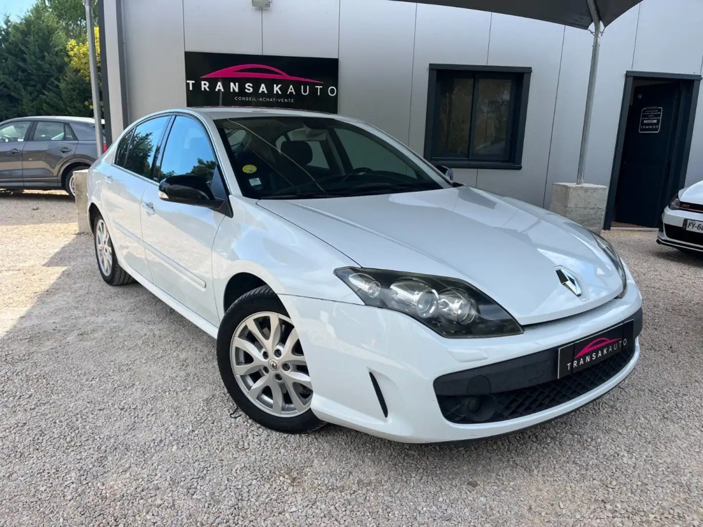 Renault Laguna III 2.0 dCi 130 GT 4 Control / Entretien Complet Blanco - 1