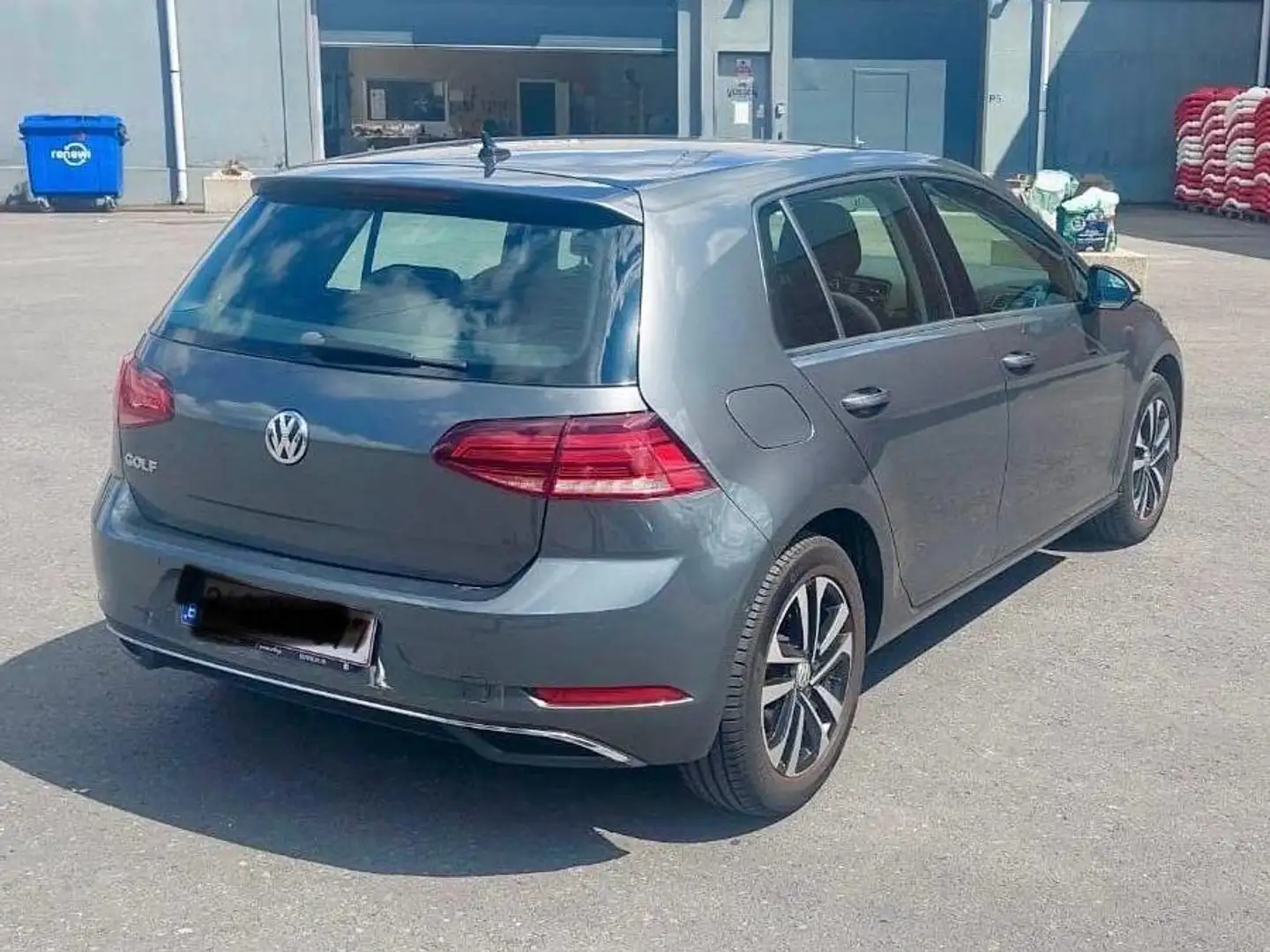 Volkswagen Golf IQ-DRIVE Grijs - 1