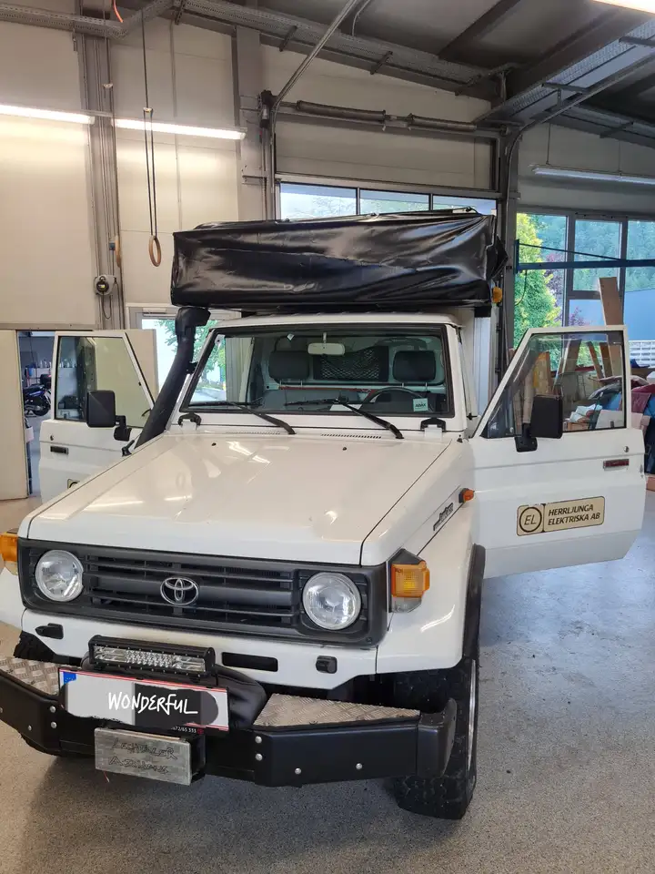 Toyota Land Cruiser HZJ75, foto 12