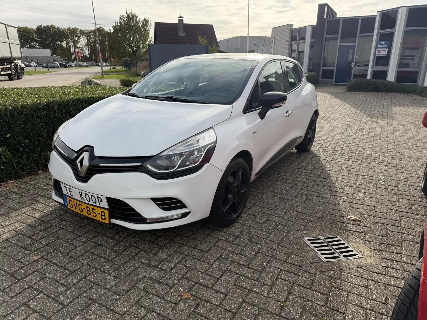 Renault Clio 1.2 TCe Limited Blanc - 1