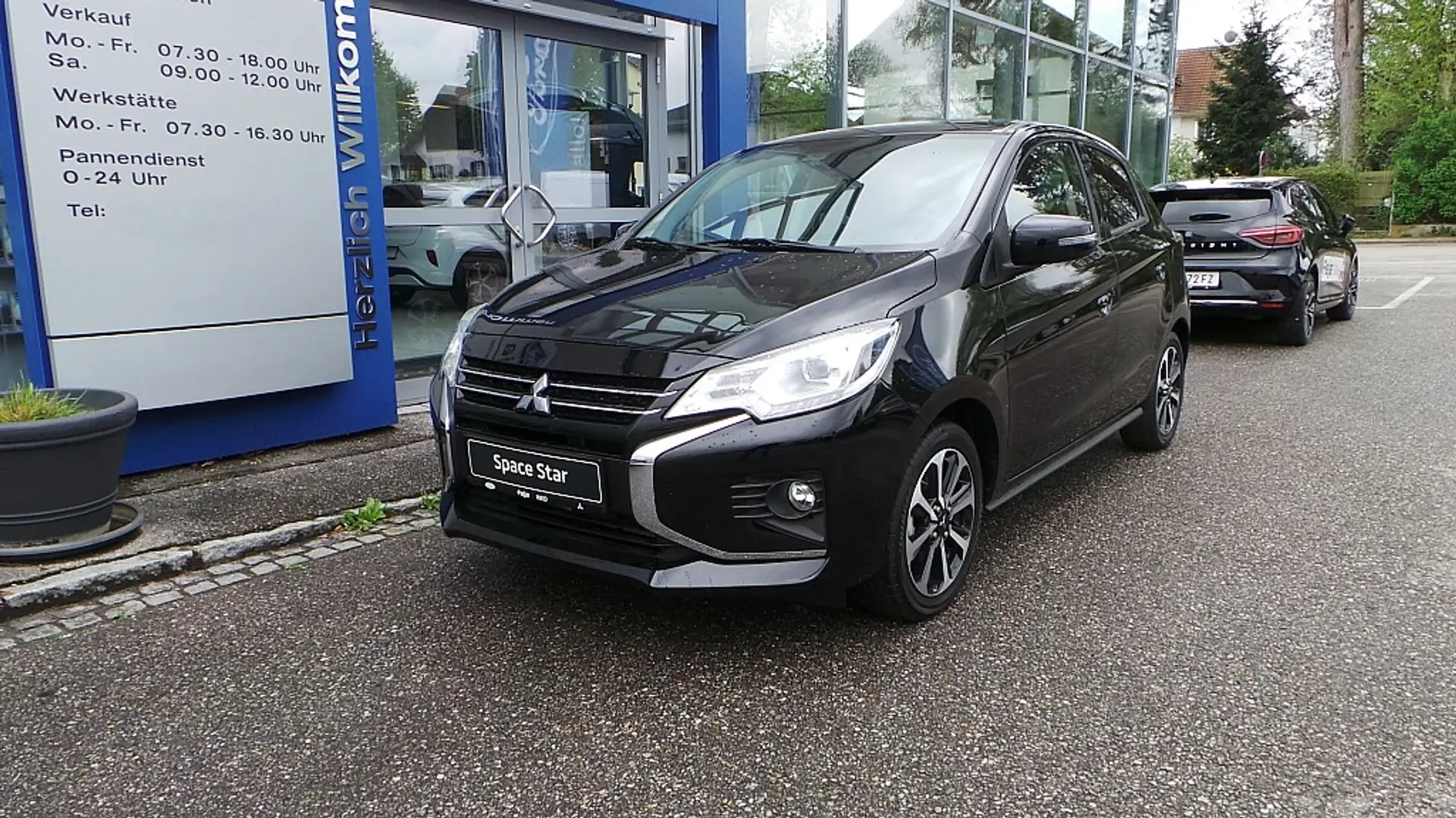 Mitsubishi Space Star 1,2 MIVEC Diamond AS&G Aut. CVT Schwarz - 1