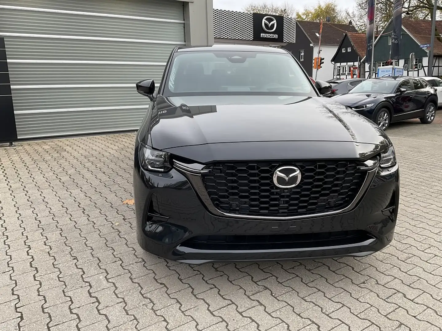 Mazda CX-60 2.5L e-SKY PHEV 241 kW (327 PS) AWD Homura Plus so Schwarz - 1