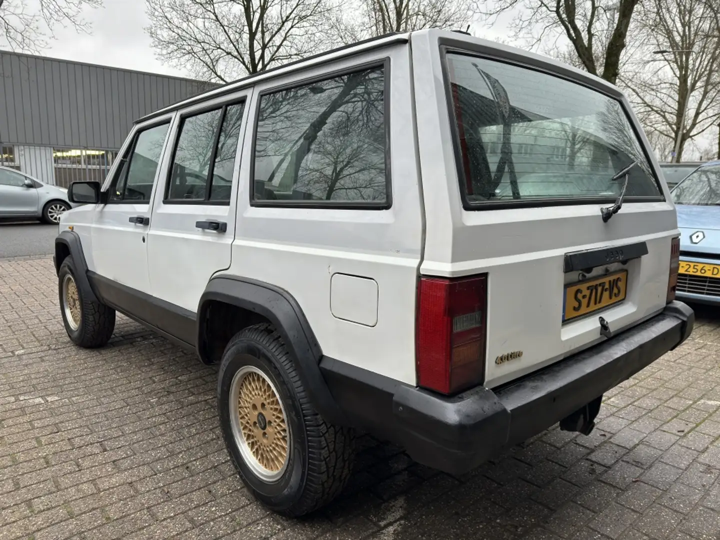 Jeep Cherokee 4.0 Limited 4x4 Automaat/Leer/Airco. Wit - 2