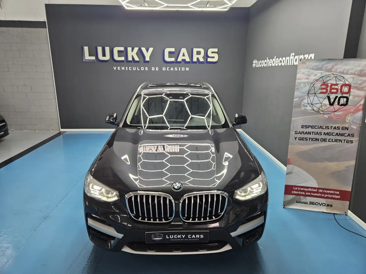 BMW X3 sDrive 18dA Gris - 1