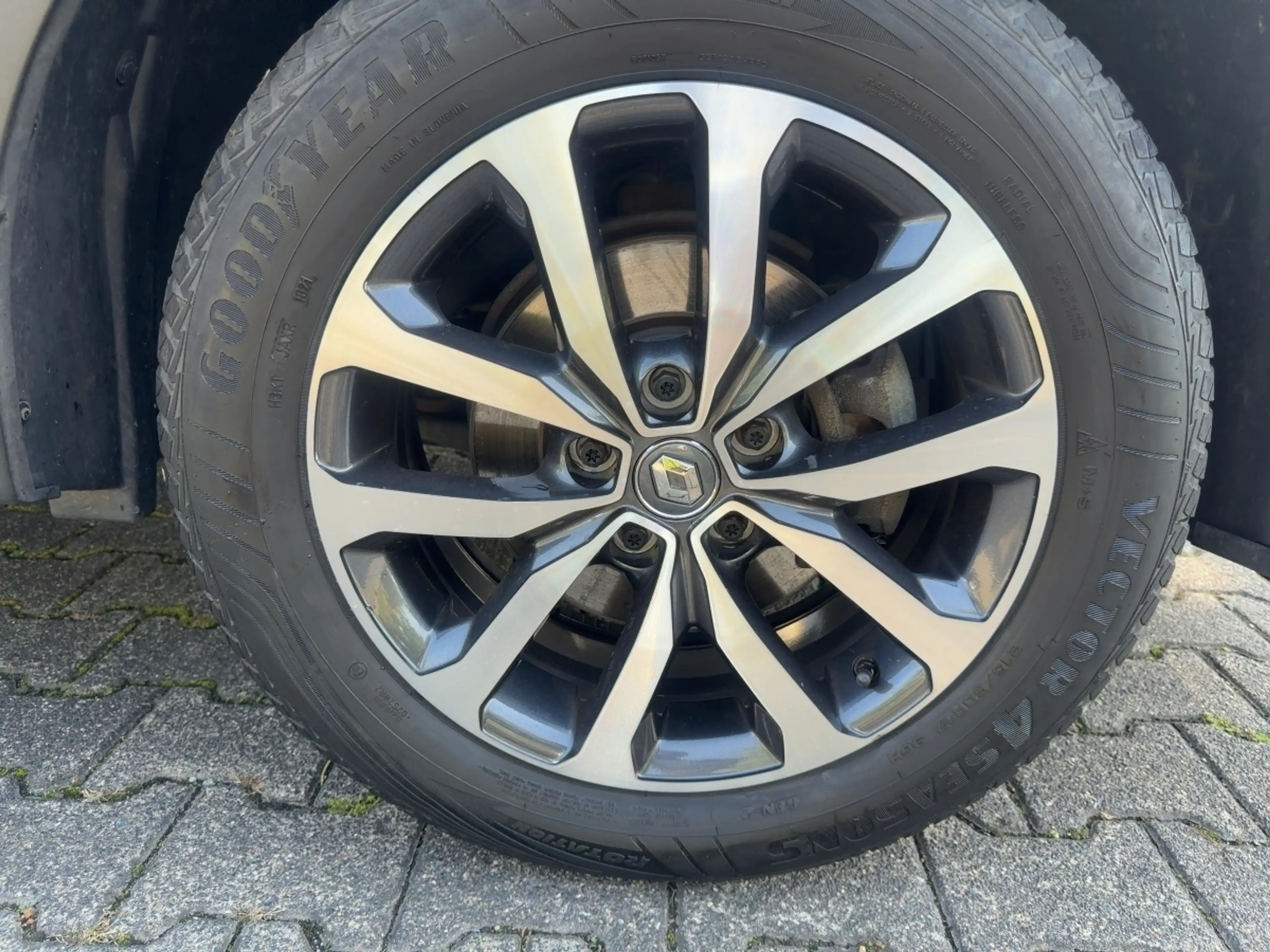 Renault Kadjar TCe140 Zen AUTOMATIK GJR/ANHÄNGERKUPPLUNG — photo 7