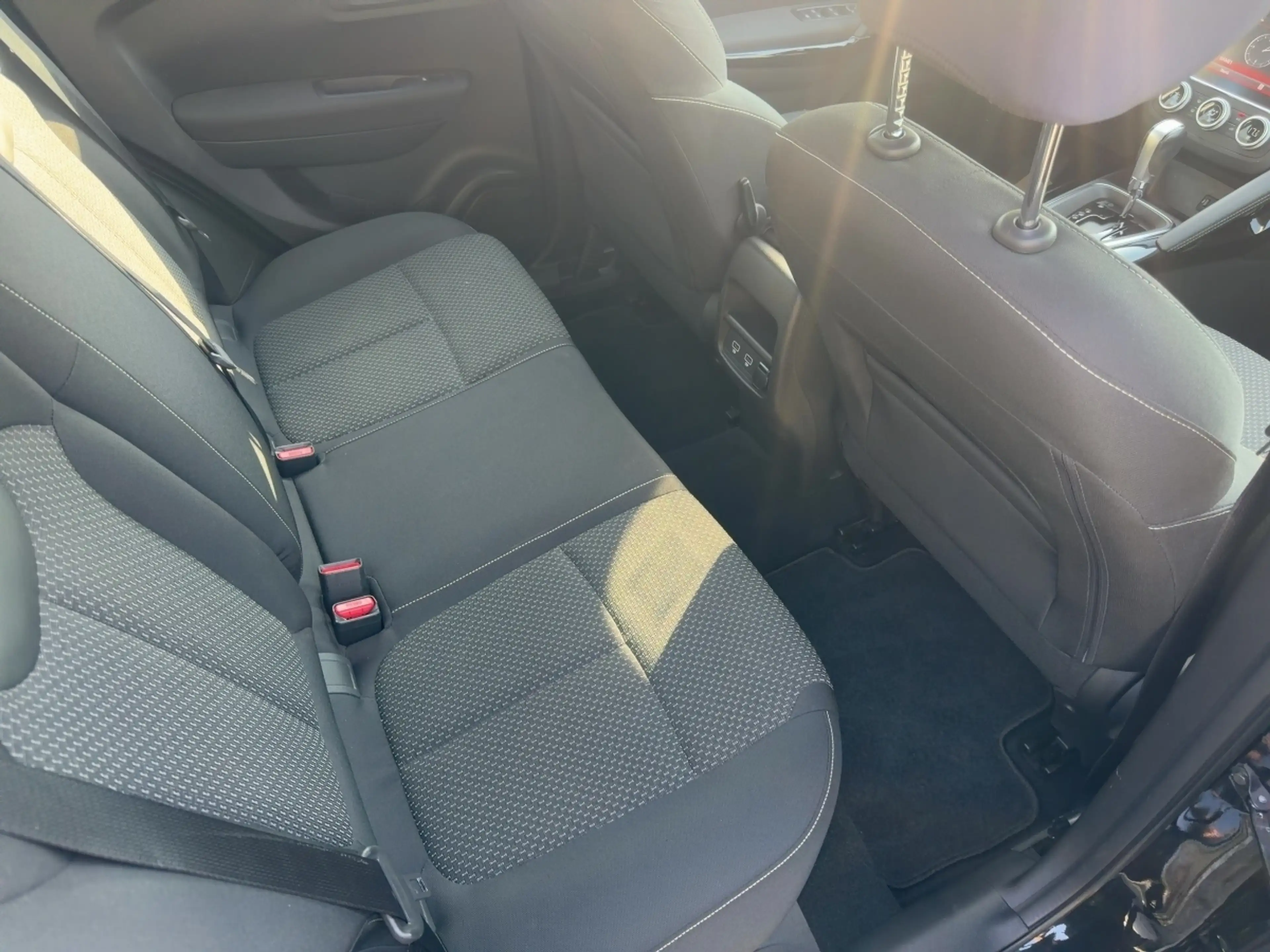 Renault Kadjar TCe140 Zen AUTOMATIK GJR/ANHÄNGERKUPPLUNG — photo 12