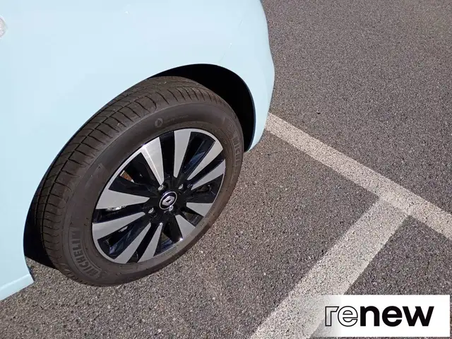 Renault Twingo view 9
