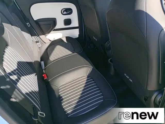 Renault Twingo view 23