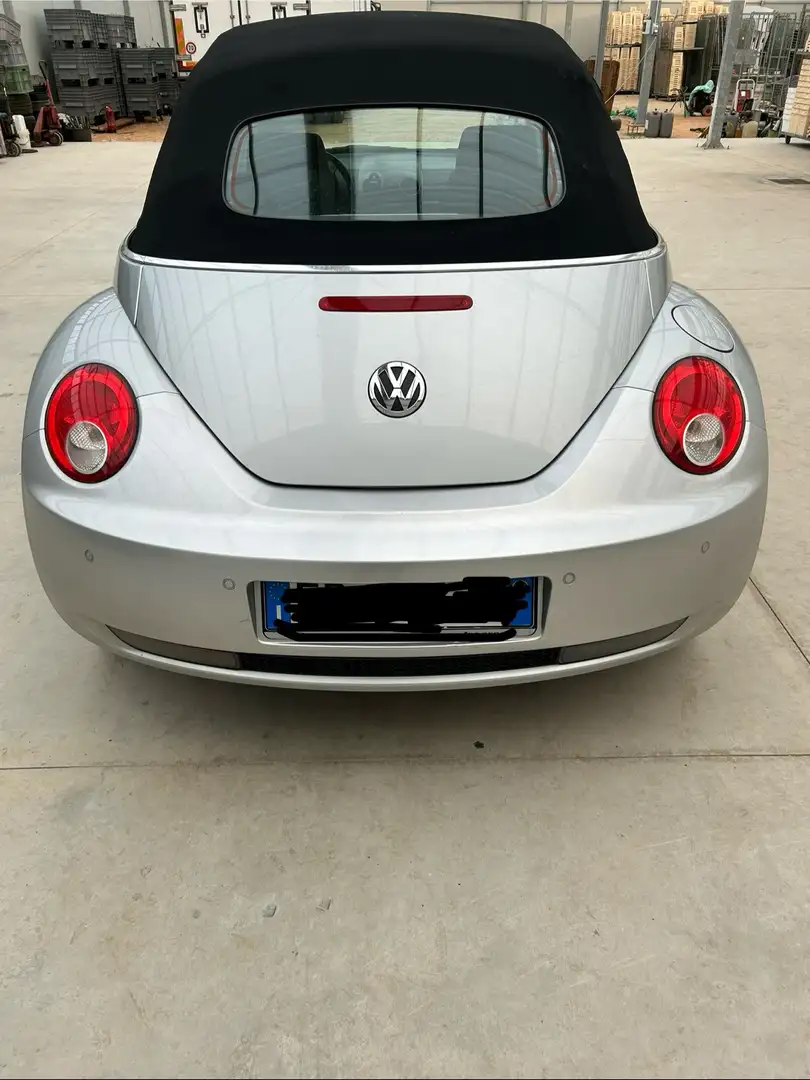 Volkswagen New Beetle Cabrio 1.9 tdi 105cv Argento - 2