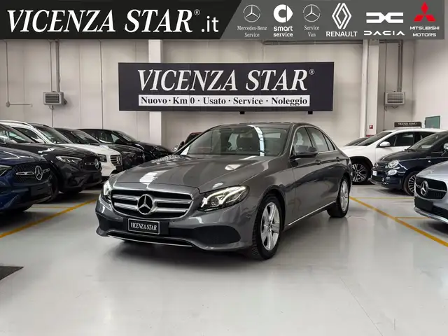 Mercedes-Benz E 200 d SPORT AUTOMATIC