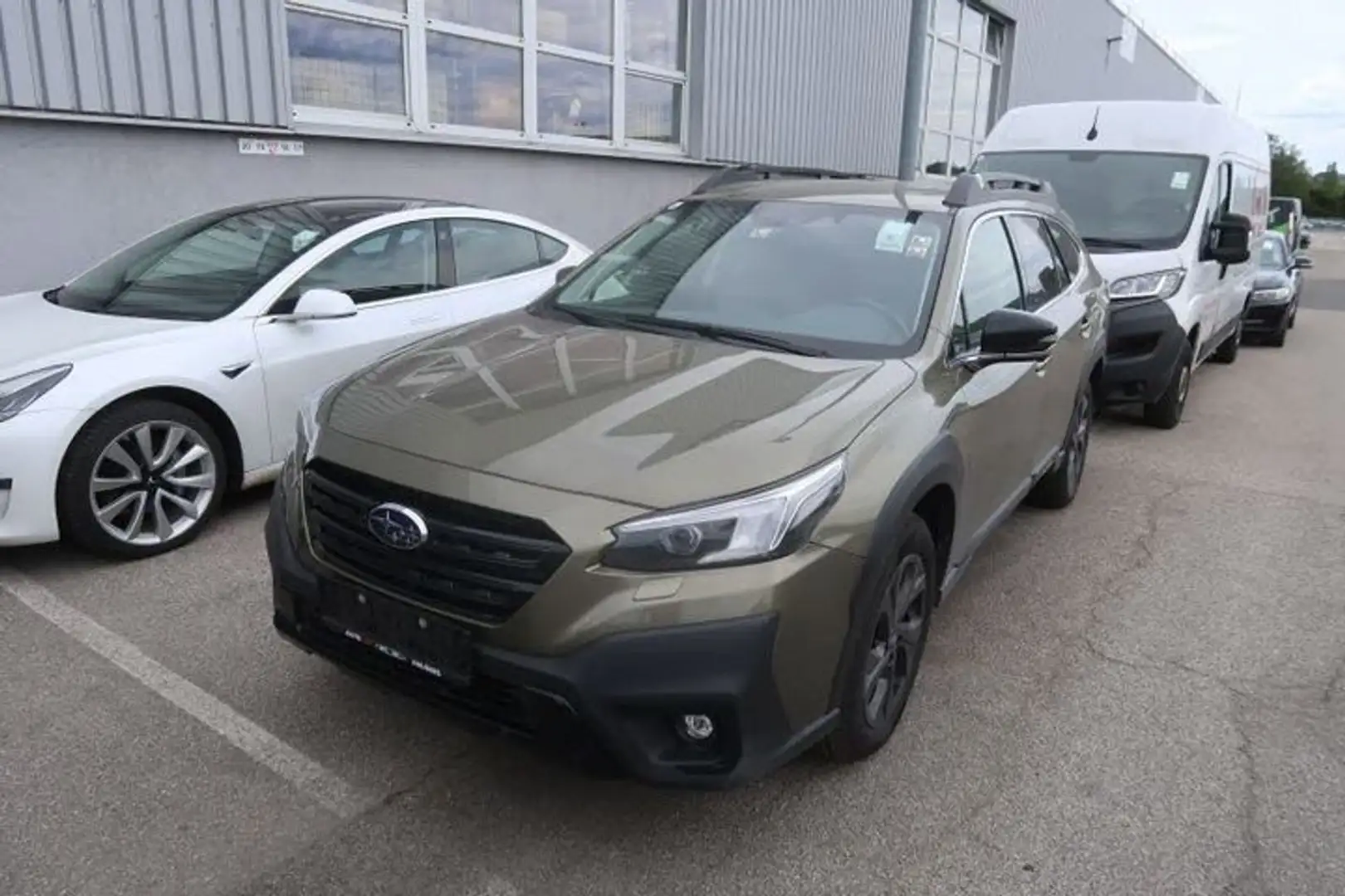 Subaru OUTBACK 2,5i Adventure AWD CVT Grün - 1