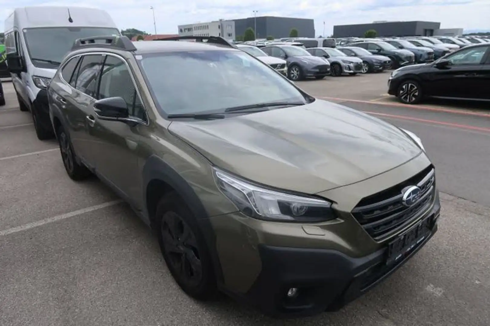 Subaru OUTBACK 2,5i Adventure AWD CVT Grün - 2