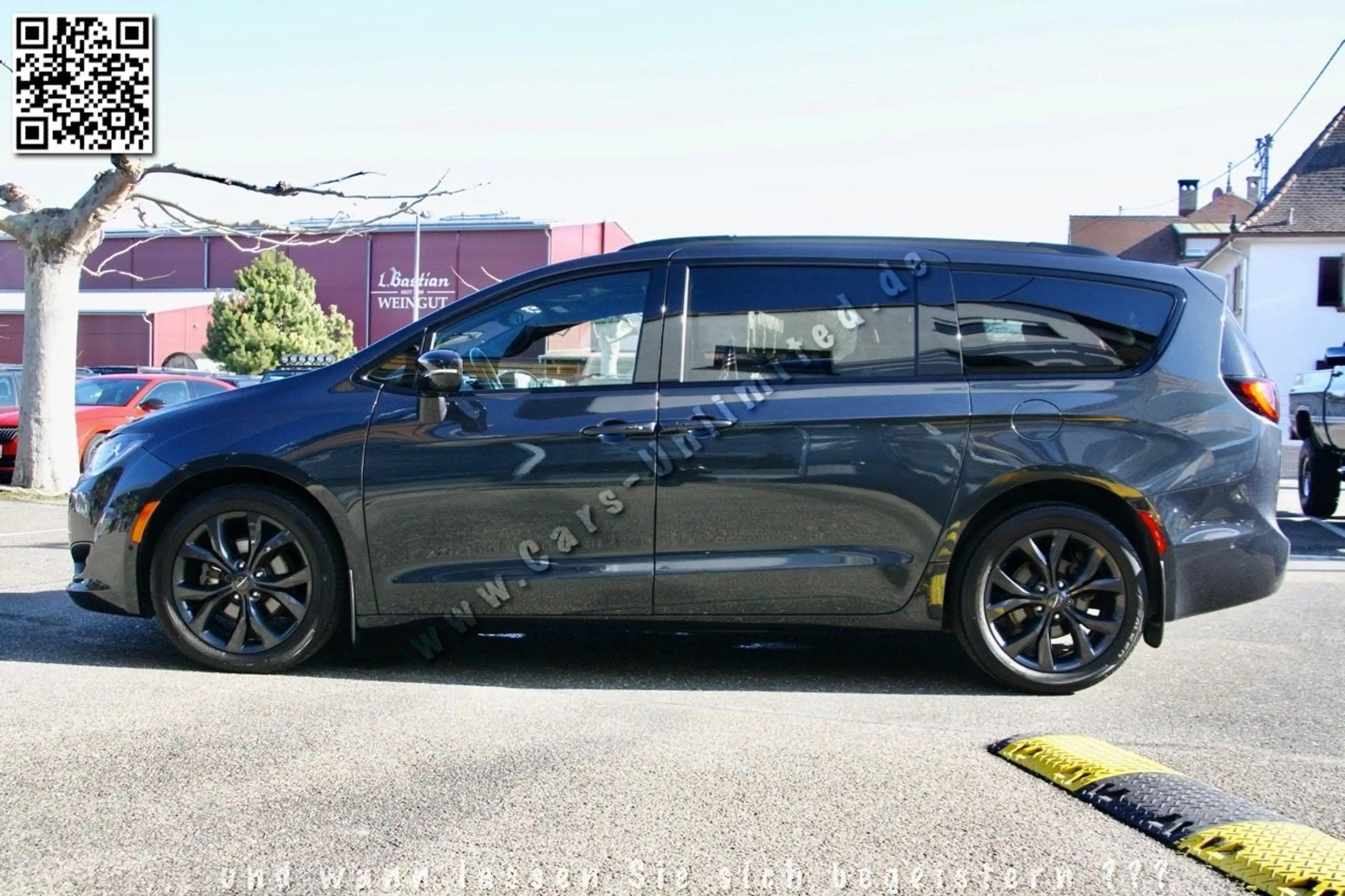 Chrysler Pacifica Limited Red S/360°/Theater/CLEAN-CarFax — photo 12