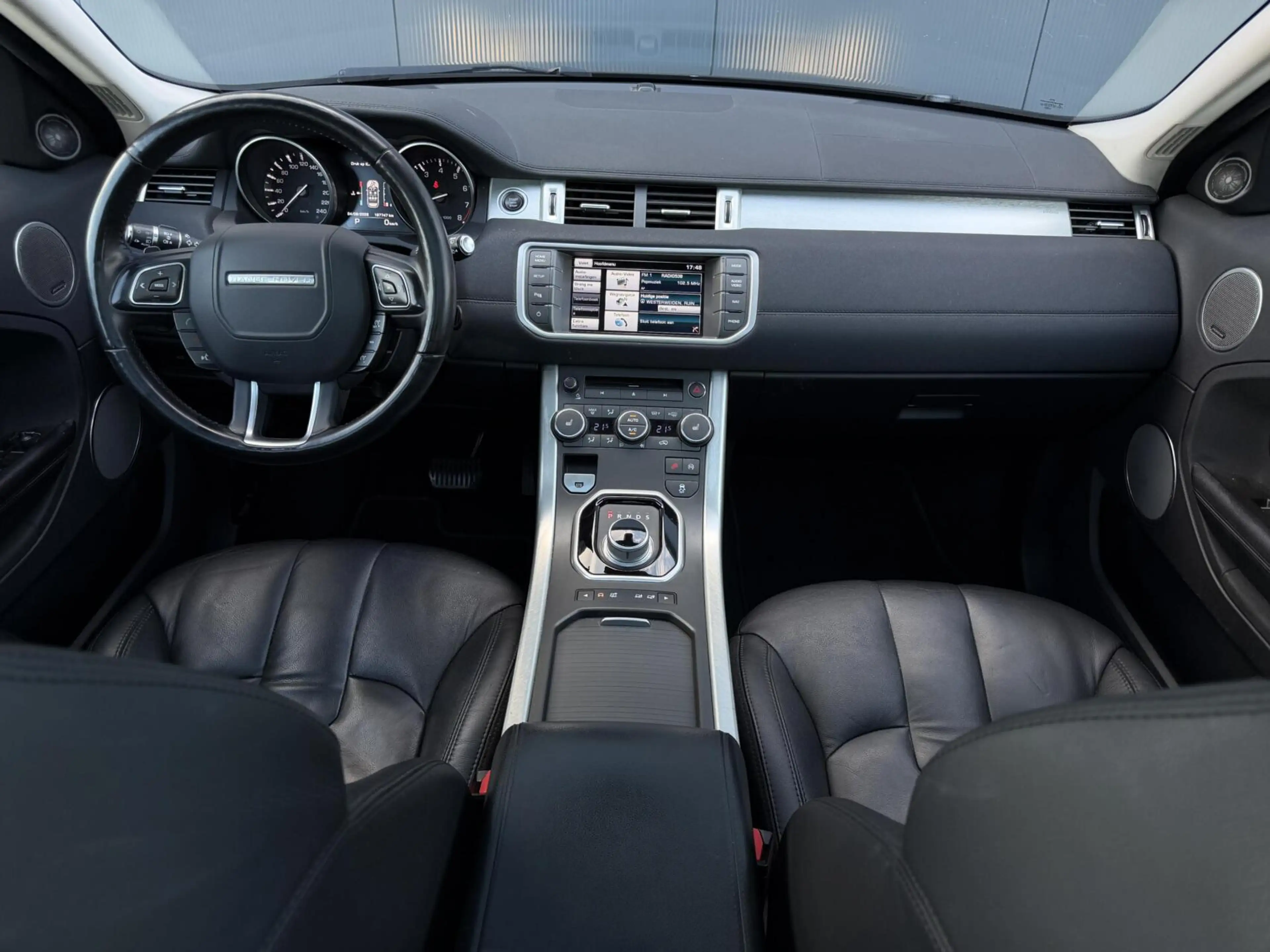 Land Rover Range Rover Evoque 2.0 Si 4WD Dynamic — photo 15