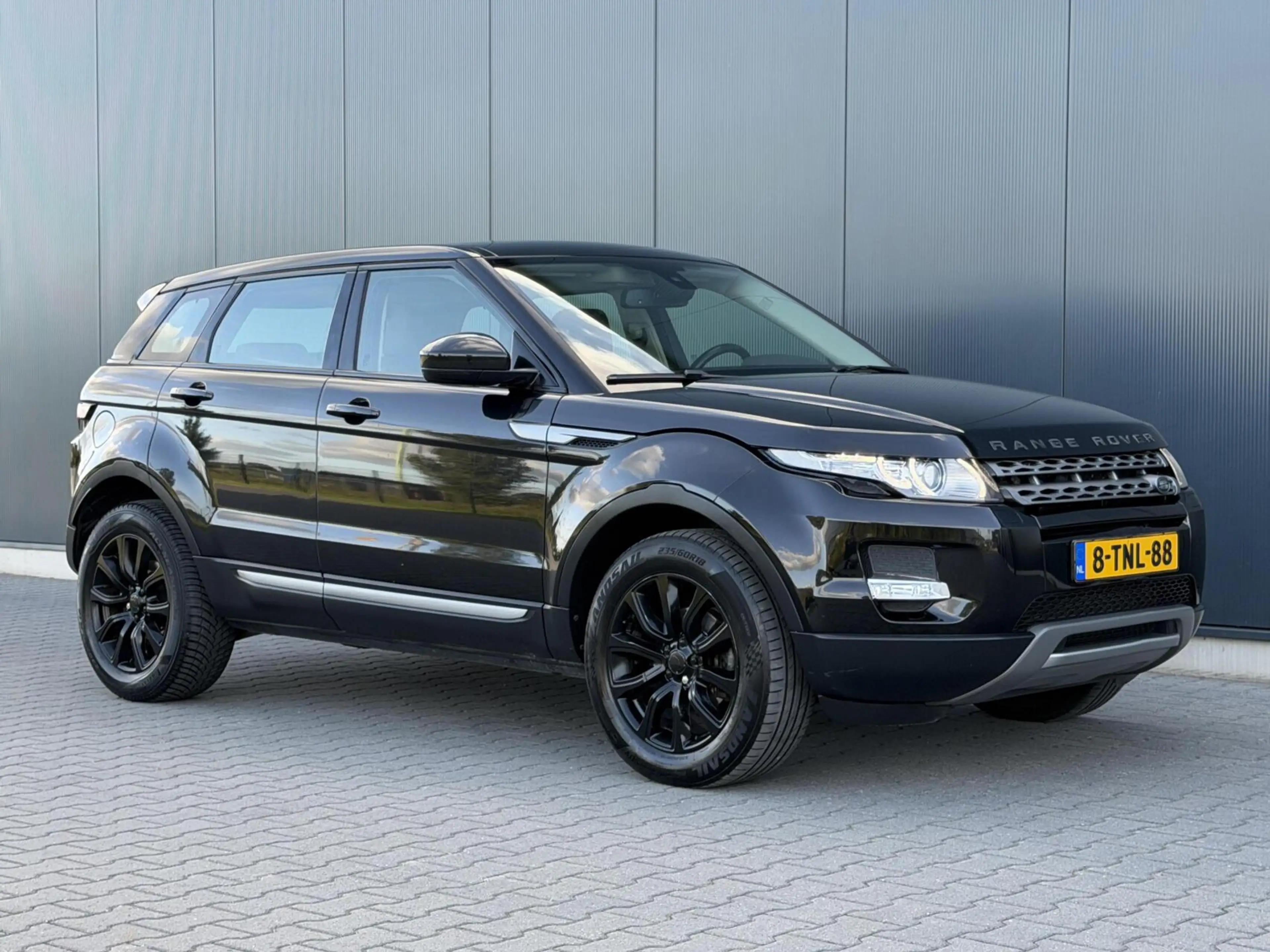Land Rover Range Rover Evoque 2.0 Si 4WD Dynamic — photo 10