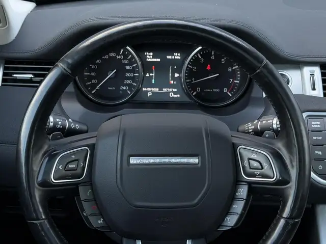 Land Rover Range Rover Evoque view 23
