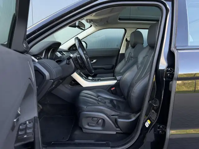 Land Rover Range Rover Evoque view 18