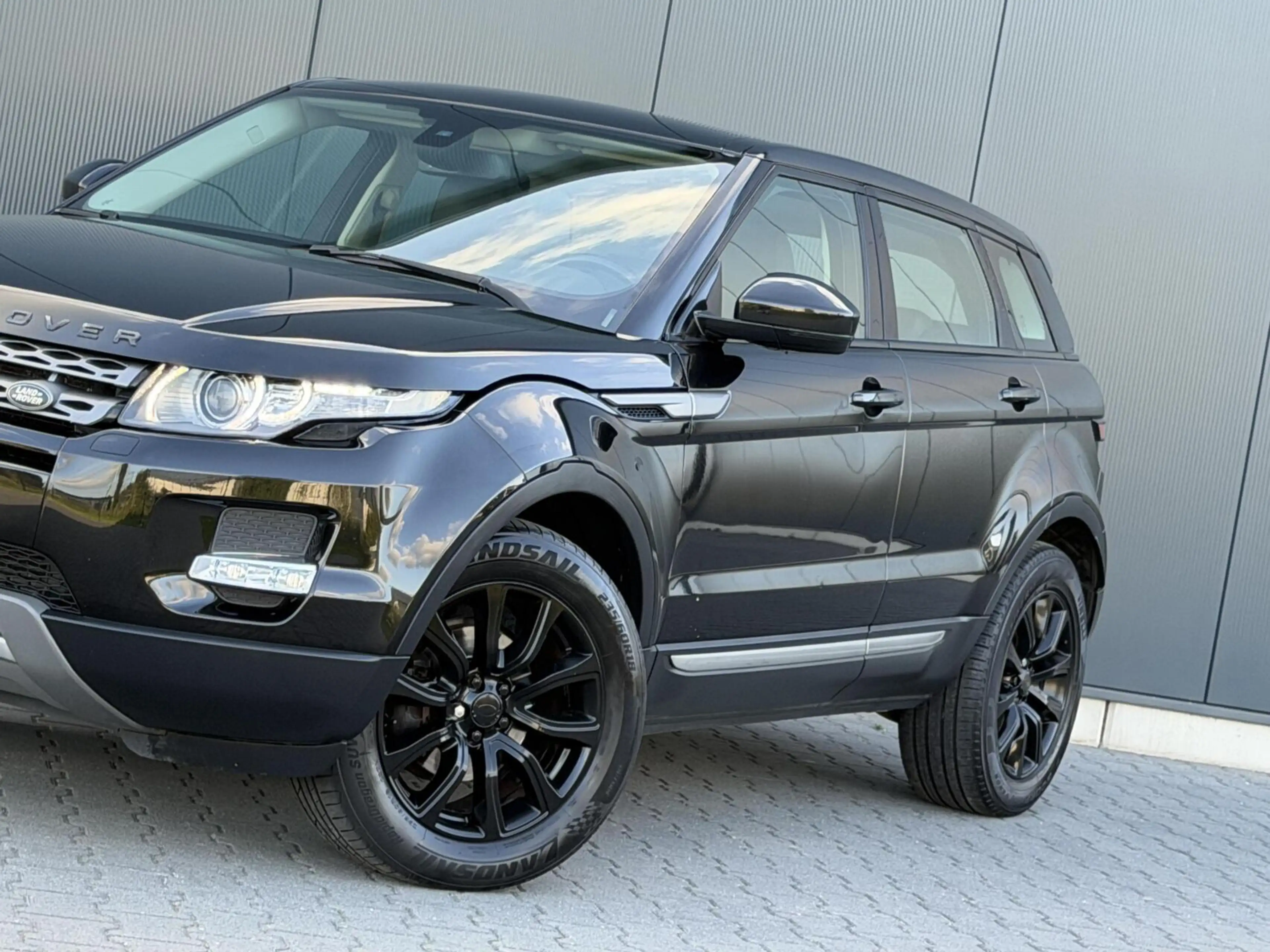 Land Rover Range Rover Evoque 2.0 Si 4WD Dynamic — photo 6