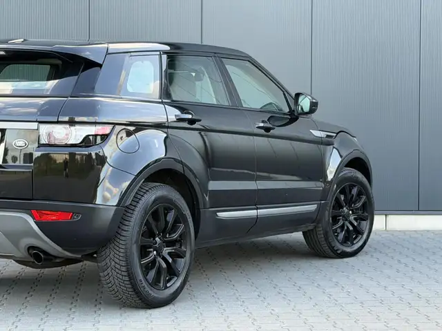 Land Rover Range Rover Evoque view 5