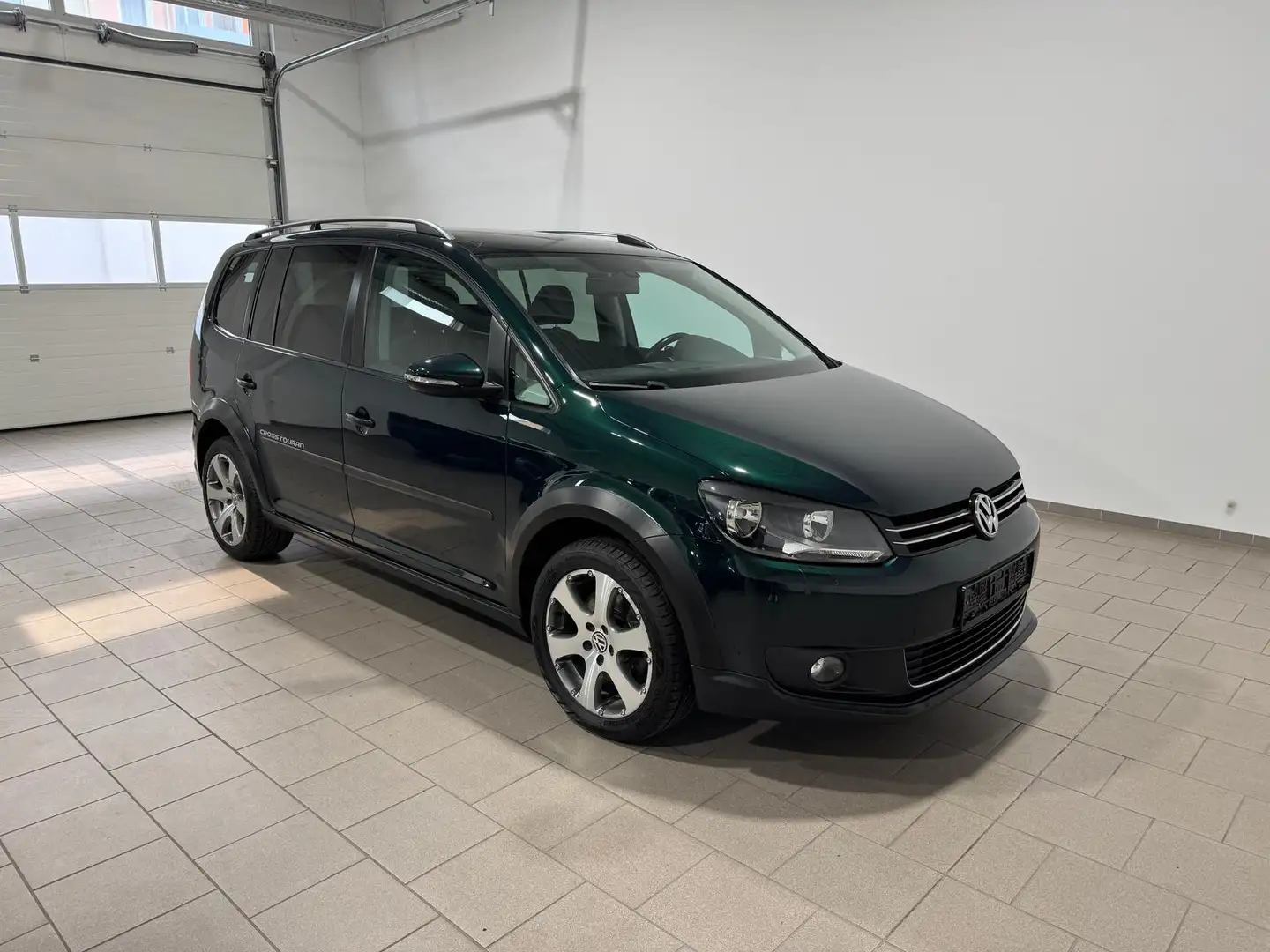 Volkswagen Touran Cross (7-Sitzer),Klima,Navi,AHK,Standh. Verde - 1