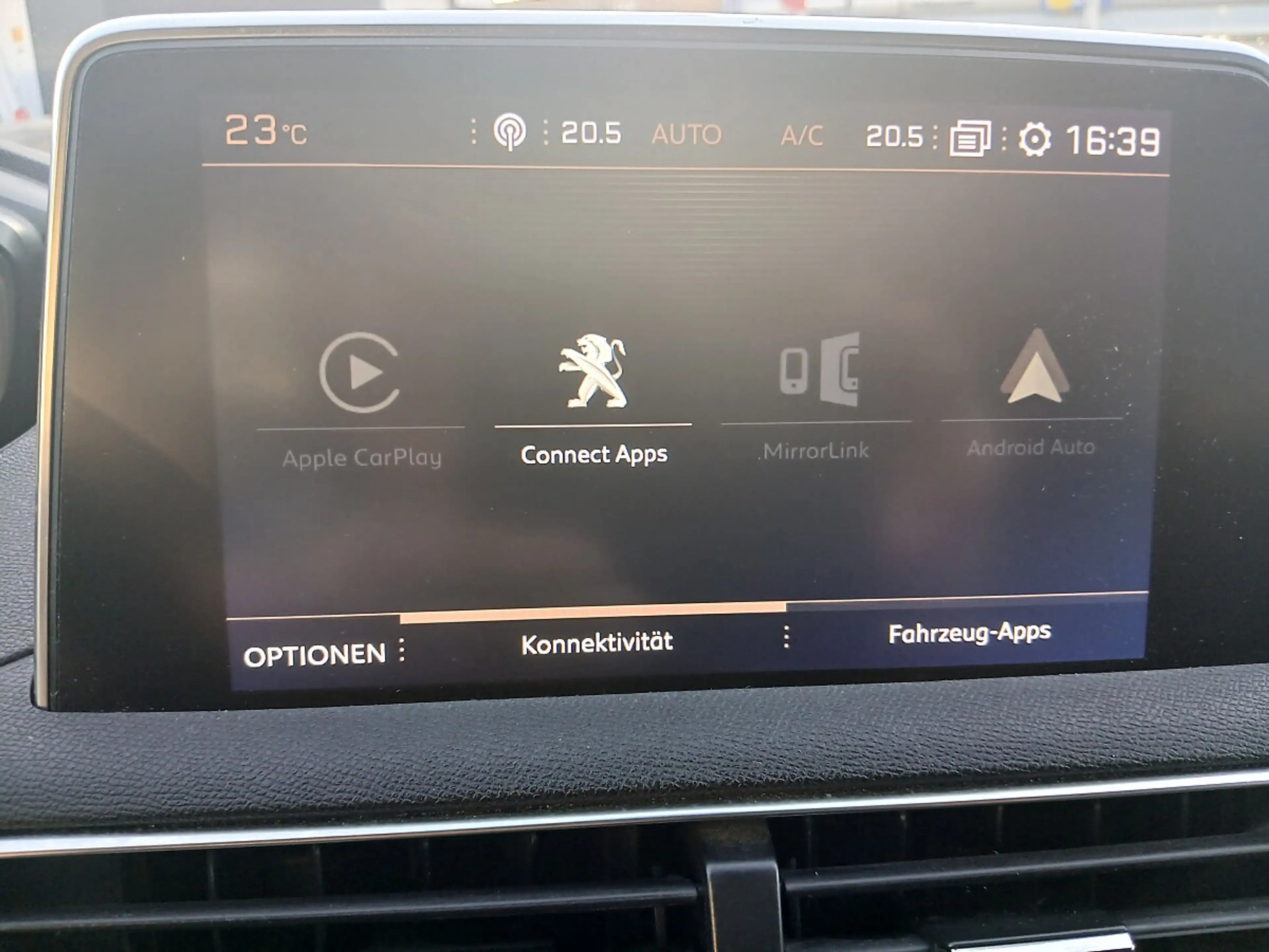 Peugeot 5008 1,5 BlueHDI 130 S&S EAT8 GT-Line Aut. — photo 11