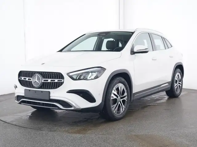 Mercedes-Benz GLA 180 GLA 180 Prog Advanced